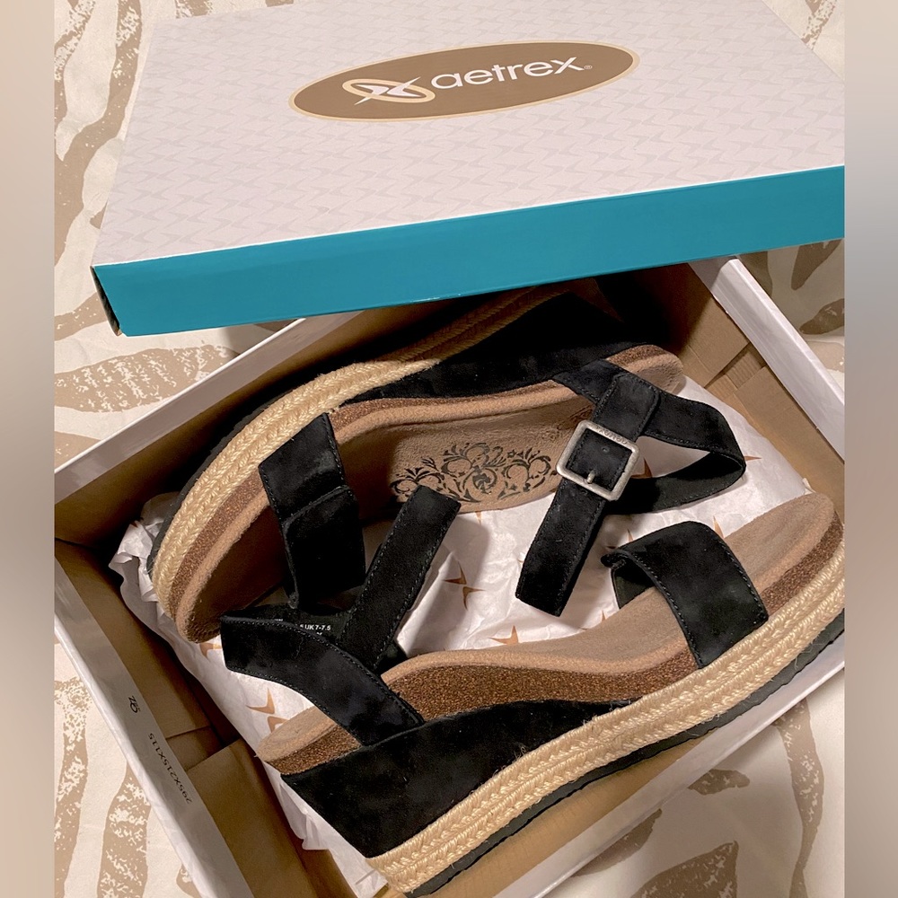 Aetrex Sydney black platform wedge sandals - Size UK 40 / US 9 - 9.5 NWT
